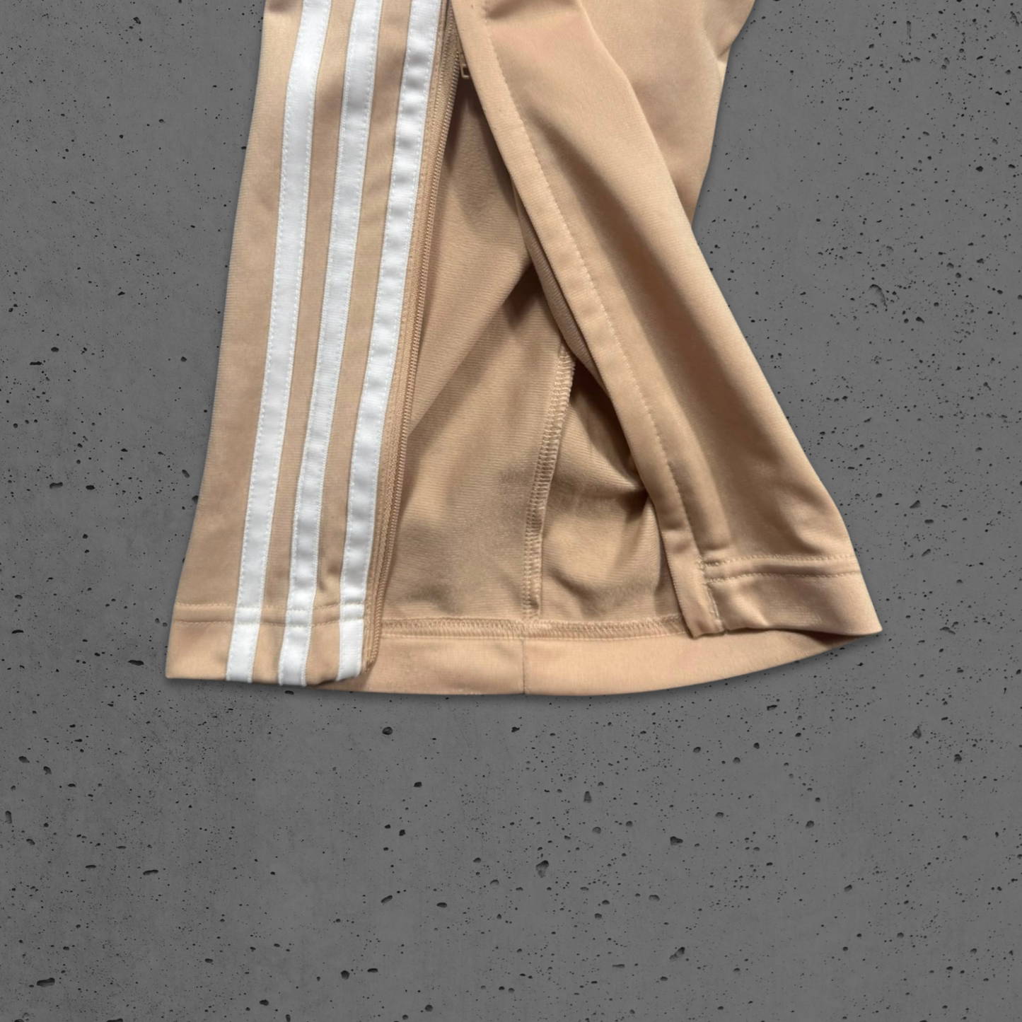 Adidas Jogger (Women S)